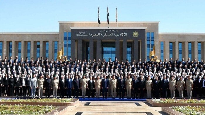 التقديم للكليات العسكرية 2025: الشروط والتخصصات والأوراق اللازمة