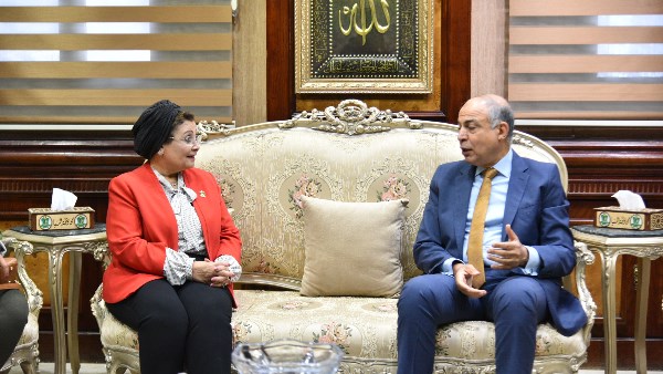 الصحة تعزز استراتيجياتها لمواجهة النمو السكاني في المنيا وتقليل زواج الأطفال