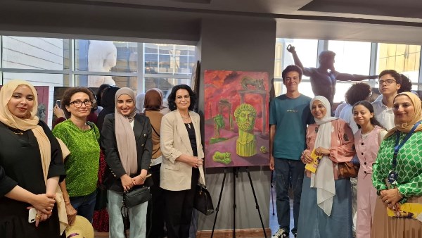 المتحف اليوناني الروماني يطلق معرضًا فنياً يجمع بين الفن والتاريخ
