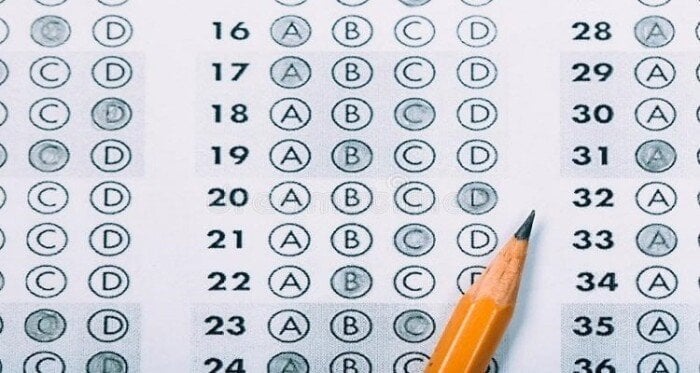 تحقيقات وزارة التعليم بشأن تداول أسئلة الرياضيات البحتة للثانوية العامة