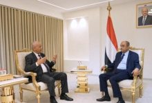 "تراجع العملة" رئيس وزراء اليمن: نواجه مرحلة حرجة تتطلب إصلاحات شاملة ومستدامة