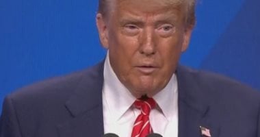 ترامب: على أوكرانيا عدم استهداف موسكو