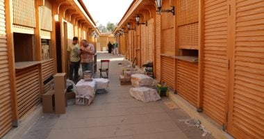 محافظ القاهرة يعلن بدء تسكين مكتبات سور الأزبكية الجديد.. صور