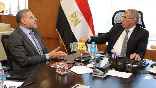 تعاون جديد بين وكالة الفضاء المصرية ومركز بحوث المياه لدعم الأمن المائي
تعاون مرتقب بين وكالة الفضاء المصرية والمركز القومي لبحوث المياه
شراكة مثمرة بين وكالة الفضاء ومركز بحوث المياه لتعزيز الأمن المائي
أمن مائي مستدام بفضل تعاون وكالة الفضاء المصرية ومركز بحوث المياه
تعاون استراتيجي بين وكالة الفضاء المصرية ومركز بحوث المياه لدعم الأمن المائي