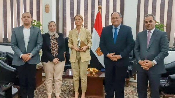 تعاون مثمر بين رئيس البحوث الزراعية ومدير اليونسكو لحفظ الأصول الوراثية النباتية
مباحثات هامة حول التعاون في الأصول الوراثية بين مسؤولين بارزين
فتح آفاق جديدة لحفظ الأصول الوراثية: لقاء رئيس البحوث الزراعية ومدير اليونسكو