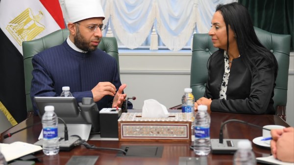 تعزيز التعاون بين وزيري التضامن والأوقاف في الحماية الاجتماعية للأسر المحتاجة