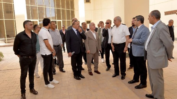 تفقد الشوربجي "الأهرام الكندية" وأكاديمية أخبار اليوم ومنشآت جامعة "نيو إيجبت"
زيارة رئيس الهيئة الوطنية للصحافة إلى "الأهرام الكندية" وأكاديمية أخبار اليوم وجامعة "نيو إيجبت"
جولة الشوربجي في "الأهرام الكندية" وأكاديمية أخبار اليوم ومنشآت جامعة "نيو إيجبت"