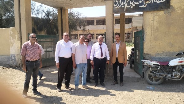تفقد المدير التنفيذي للإصلاح الزراعي مشروعات الهيئة بالفيوم
اجتمع مسؤول الإصلاح الزراعي مع جمعيات الهيئة في الفيوم
جولات ميدانية للمدير العام في مشروعات الإصلاح الزراعي بالفيوم
أنشطة جديدة للهيئة العامة للإصلاح الزراعي في الفيوم