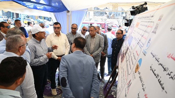 تفقد رئيس الوزراء أعمال تطوير واجهات العقارات على كورنيش الإسكندرية