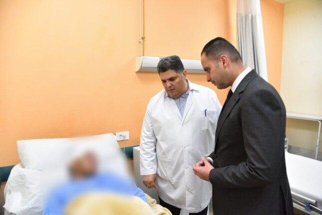«تفقد نائب وزير الصحة» الحالة الصحية لمصابي حادث الدائري الإقليمي بمستشفى الباجور التخصصي
