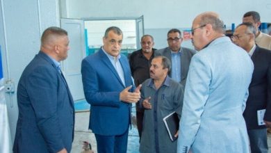 تفقد وزير الدولة للإنتاج الحربي خطوط إنتاج شركة هليوبوليس للصناعات الكيماوية
زيارة وزير الإنتاج الحربي لخطوط إنتاج شركة هليوبوليس للصناعات الكيماوية
الوزير يتفقد خطوط إنتاج شركة هليوبوليس للصناعات الكيماوية
جولة مفاجئة لوزير الدولة للإنتاج الحربي في شركة هليوبوليس للصناعات الكيماوية
