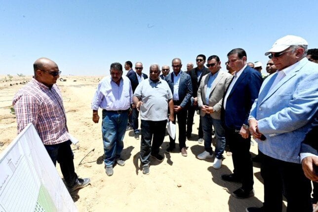 تفقد وزيرا الزراعة والإسكان محطة التجارب البحثية لتحلية مياه البحر بالعلمين