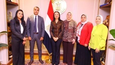 تكريم وزيرة التضامن الاجتماعي للإدارة العامة للعلاقات العامة والمراسم