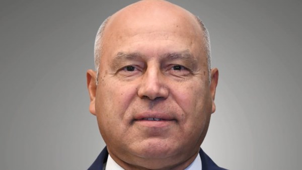تمديد غلق الطريق الدائري الإقليمي حتى أغسطس المقبل
إعلان جديد عن غلق الطريق الدائري الإقليمي حتى بداية أغسطس
النقل تعلن عن تمديد الإغلاق الكلي للطريق الدائري الإقليمي