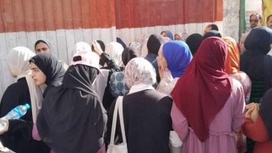 توافد طلاب الثانوية العامة 2025 "النظام القديم" للجان الامتحانية