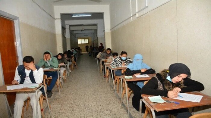 توزيع درجات امتحان الكيمياء للثانوية العامة 2025 يعلن بعد عقدها