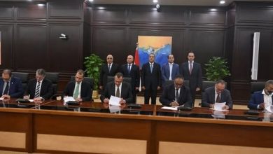 توقيع عقدي تسوية ودية يحل منازعات عدة لشركات استثمارية