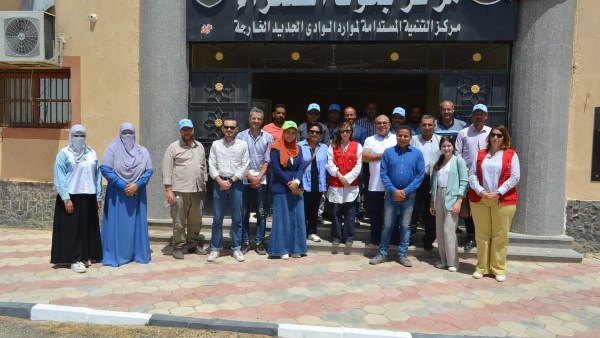 جهود مركز بحوث الصحراء لدعم التنمية المستدامة والمزارعين في المناطق الصحراوية
أنشطة متميزة لمركز بحوث الصحراء تعزز التنمية المستدامة والمزارعين
مبادرات مركز بحوث الصحراء: دعم لافت للمزارعين في المناطق الصحراوية