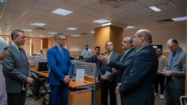 جولة تفقدية لوزير الإنتاج الحربي بشركة TUYA Technology لنظم المعلومات
وزير الإنتاج الحربي يزور شركة TUYA Technology في جولة مفاجئة
جولة غير متوقعة لوزير الإنتاج الحربي في TUYA Technology لنظم المعلومات
