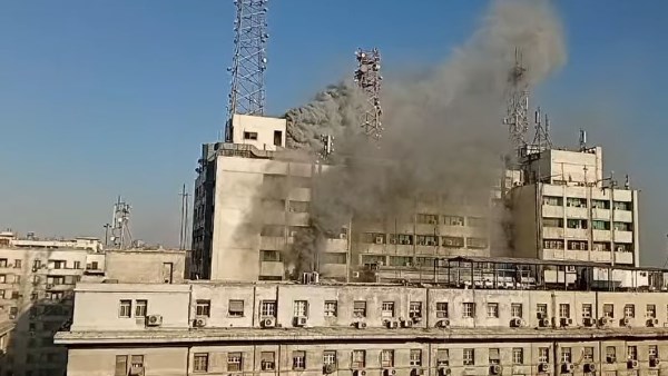 حريق كبير في سنترال رمسيس يوقف خدمات الإنترنت والهاتف الأرضي بالقاهرة والجيزة