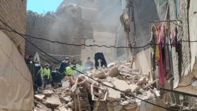 حصيلة مبدئية لوفيات ومصابين في انهيار عقارين بمصر القديمة والساحل