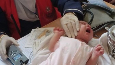 خدمات طبية مذهلة: 2.02 مليون ضمن «100 يوم صحة» في يومين فقط
«100 يوم صحة» تنجح في تقديم 2 مليون خدمة طبية خلال يومين
إقبال جماهيري: 2.02 مليون خدمة طبية مجانية في «100 يوم صحة»
حملة «100 يوم صحة» تحقق 2.02 مليون خدمة طبية في غضون يومين