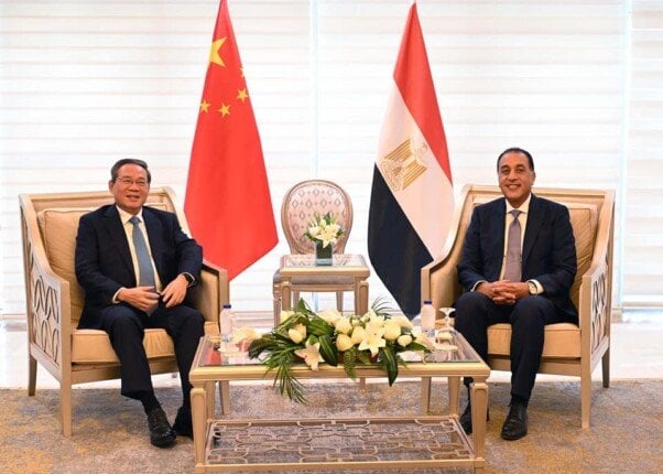 رئيس الوزراء يشيد بدور الصين الفعال في تعزيز التنمية بمصر