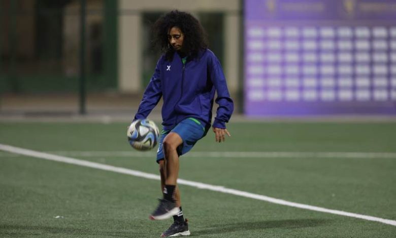 سالي منصور