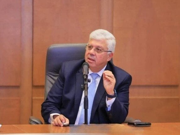 عاشور يؤكد: كل دولار يُستثمر في البحث العلمي يحقق عائدًا يتراوح بين 3 إلى 5 دولارات