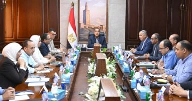 رئيس الوزراء يستعرض مقترحا للشراكة بين الدولة والقطاع الخاص والمجتمع المدنى