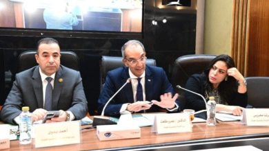 عودة الخدمات البنكية وبيانات شركات المحمول الأربعة وفقاً لوزير الاتصالات