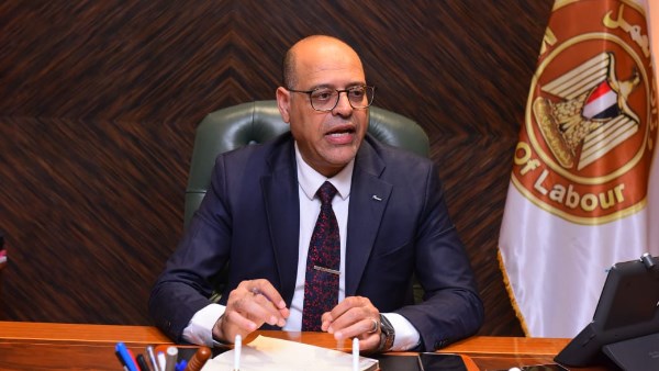 غدًا.. حملة "سلامتك تهمنا" لدعم عمال الدليفري تنطلق برعاية وزارة العمل