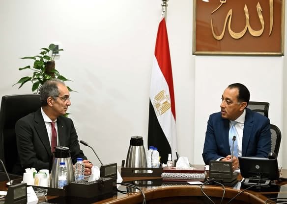 متابعة رئيس الوزراء مع وزير الاتصالات حول مبادرة الروّاد الرقميون تستمر