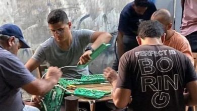 محمد حنفي يثني على جهود العاملين بالمصرية للاتصالات وقدّموا نموذجًا متميزًا