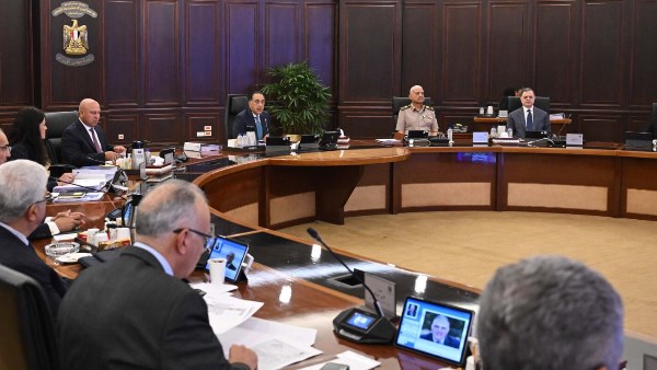 مدبولي يدعو للتعاون مع الدول الإفريقية في تنفيذ المشروعات المشتركة
مدبولي يؤكد أهمية التعاون الإفريقي في المشروعات التنموية
اجتماع بحضور مدبولي يناقش التعاون مع الدول الإفريقية للمشاريع المختلفة
مدبولي يحث على تعزيز التعاون الإفريقي في مجالات متعددة