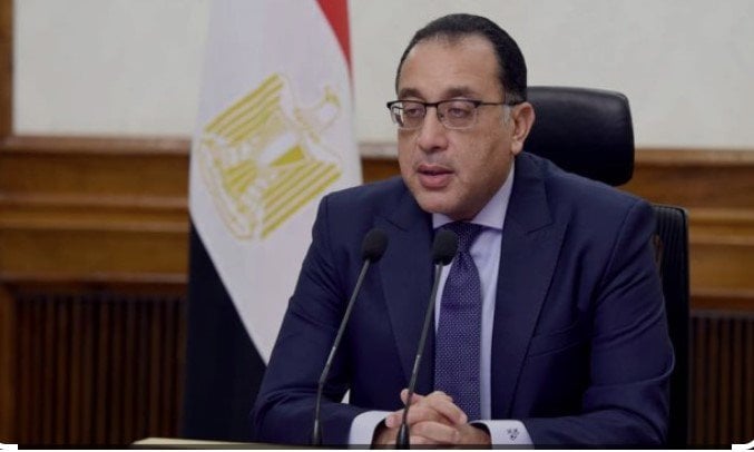 «مدبولي» يراقب تقدم ملفات المشروعات الصغيرة والمتوسطة