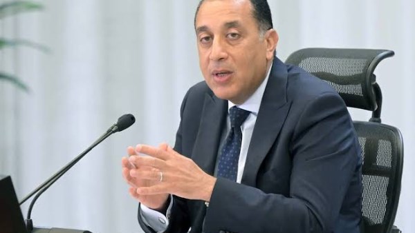 مدبولي يوضح تفاصيل حواره مع آبي أحمد بعد انتشار الصورة المتداولة