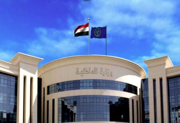 مصدر أمني يكشف: فيديو احتجاز ضابط بقسم شرطة بالقاهرة مفبرك
