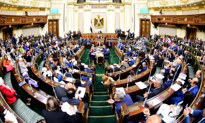 موافقة مبدئية للبرلمان على دمج خريجي البكالوريوس في كادر المهن الطبية