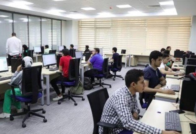 نتائج الدبلومات الفنية 2025 على بوابة «الأسبوع» برقم الجلوس من هنا