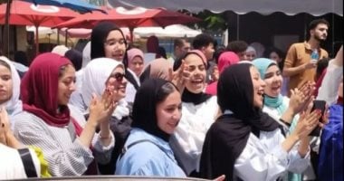 نتيجة الثانوية العامة.. 73.6% نسبة النجاح للشعبة الأدبية