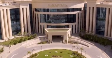 الداخلية تنفي مزاعم احتجاز ضابط بأحد أقسام الشرطة في القاهرة: الفيديو المتداول مفبرك