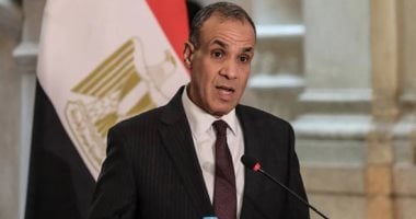 وزير الخارجية والهجرة يتلقى اتصالًا هاتفيًا من نظيرته الكندية