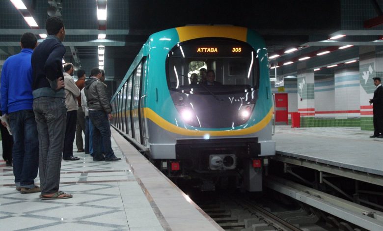 وسائل دفع متنوعة تقدمها الأنفاق لتيسير تنقل الركاب عبر المترو وقطار LRT