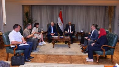 وفد روسي يبحث مع وزير العمل تدريب الكوادر لمشروع الضبعة
