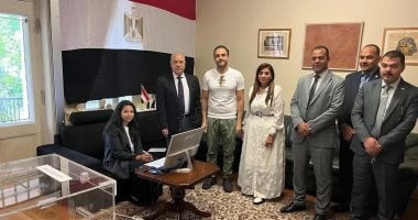 أبناء الجالية المصرية بالنرويج يدلون بأصواتهم فى انتخابات الشيوخ.. صور