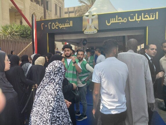 إقبال ملحوظ على اللجان الفرعية في العباسية