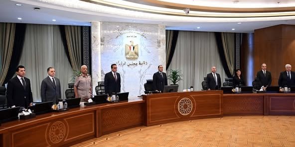 اجتماع مجلس الوزراء يبدأ بالحداد على الدكتور علي المصيلحي