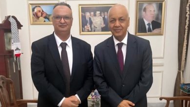 اجتماع مصطفى بكري ورئيس تحرير الثورة اليمنية لتعزيز التعاون الإعلامي