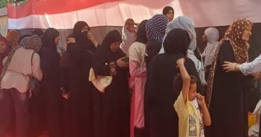 تزايد أعداد الناخبين من السيدات فى لجان إمبابة.. صور